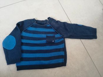 Magnifique pull 12 mois