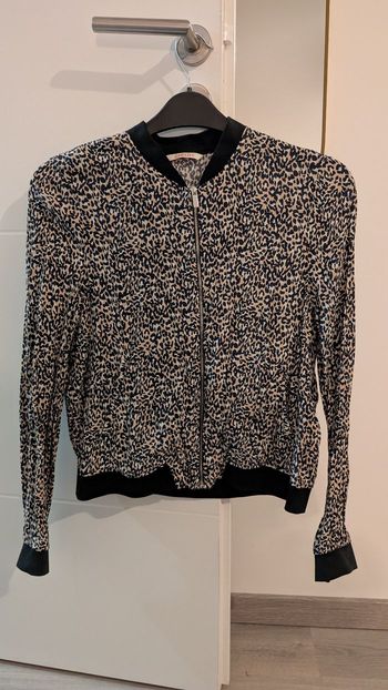 Veste effet léopard de chez Camaïeu 