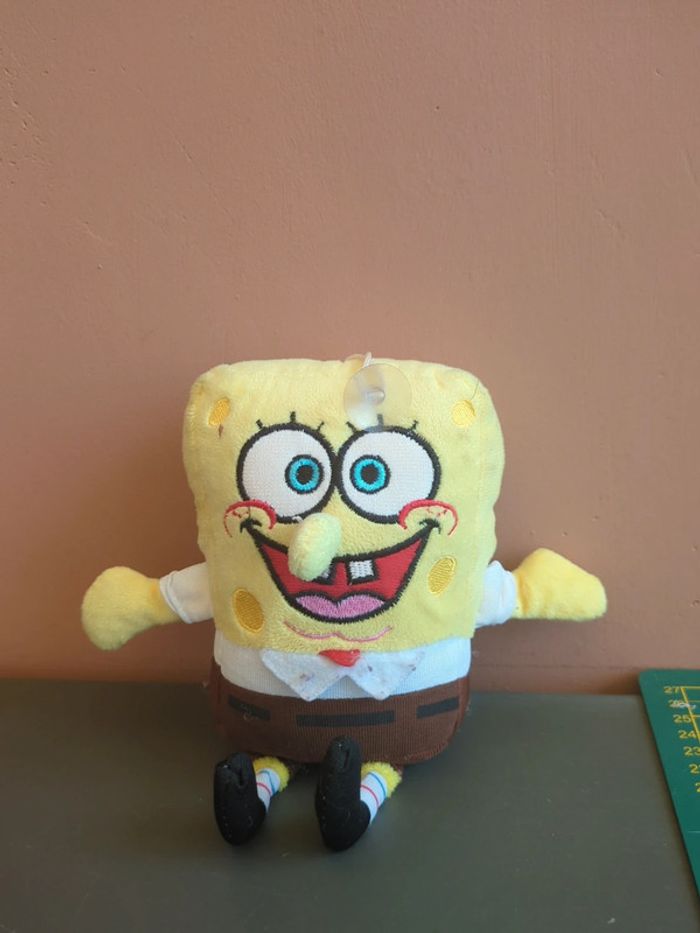 peluche ventouse bob l'éponge