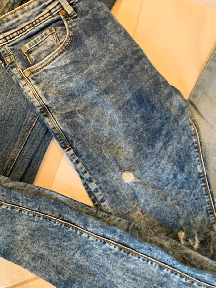 Joli lot de 4 jeans femme 36/38 - photo numéro 4