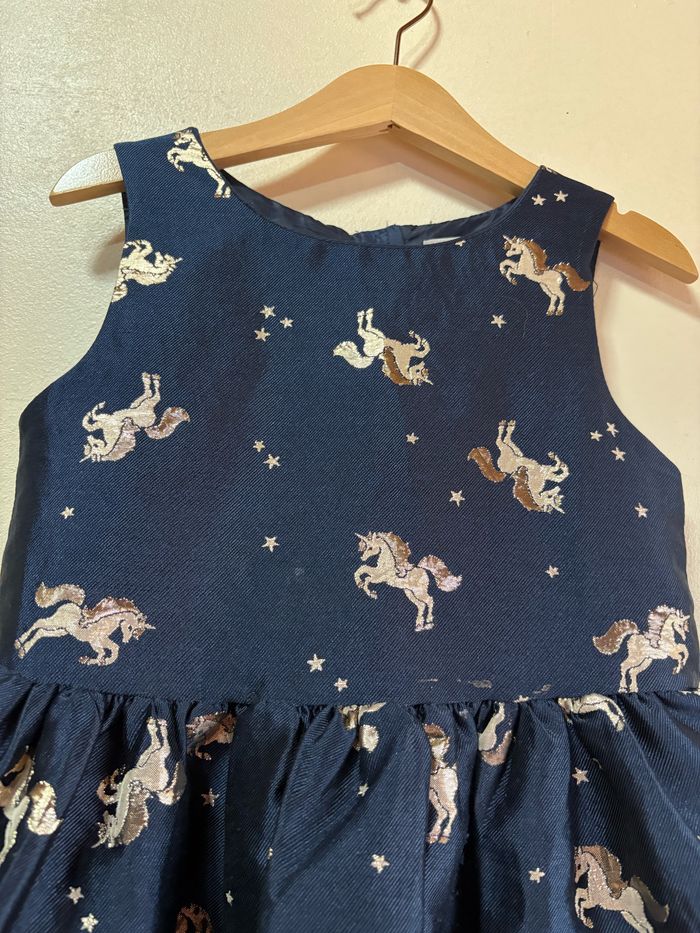 Robe fille taille 116 - photo numéro 2