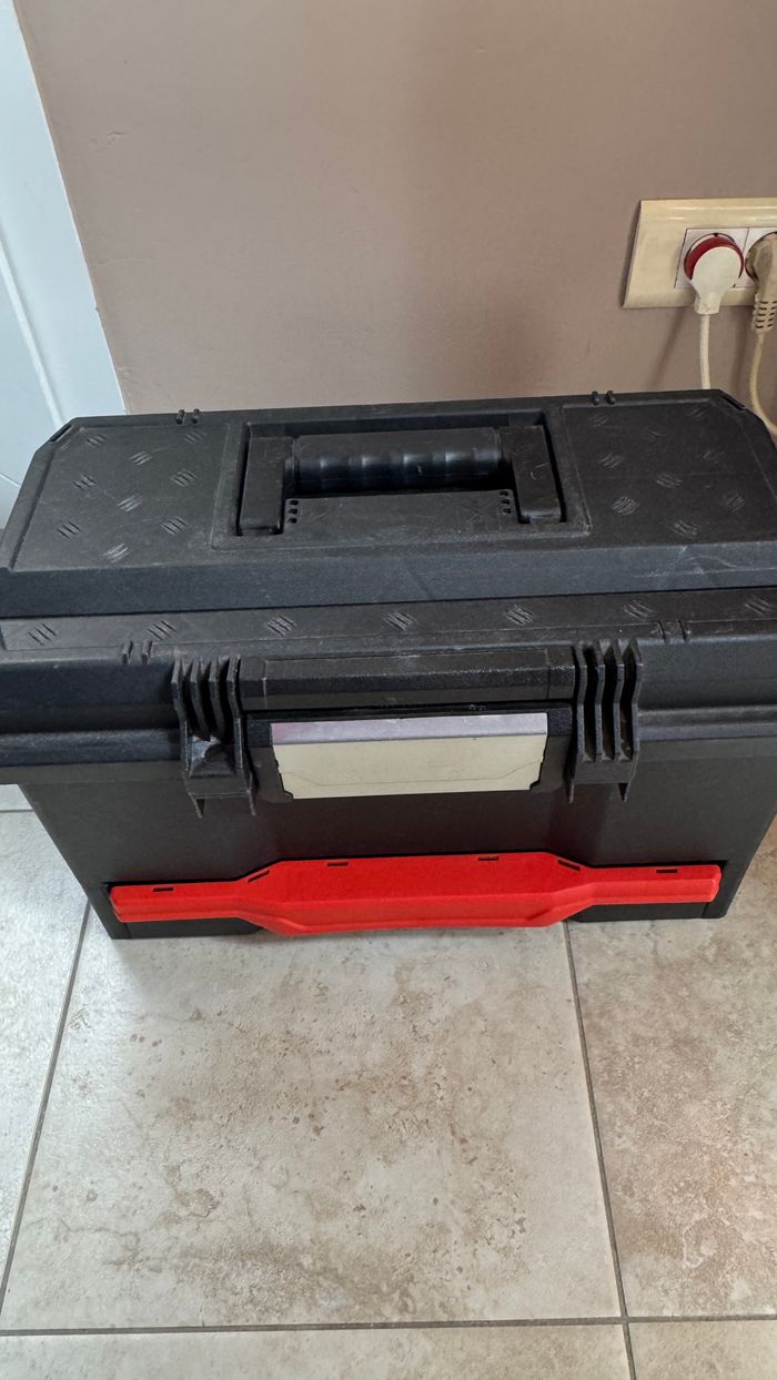Boite bricolage