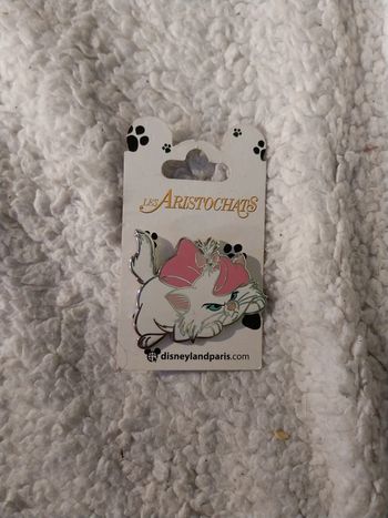 Pins Disney marie disneyland Paris