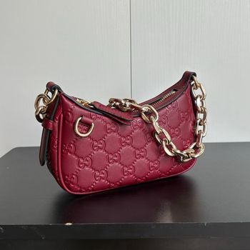 Gucci  847091