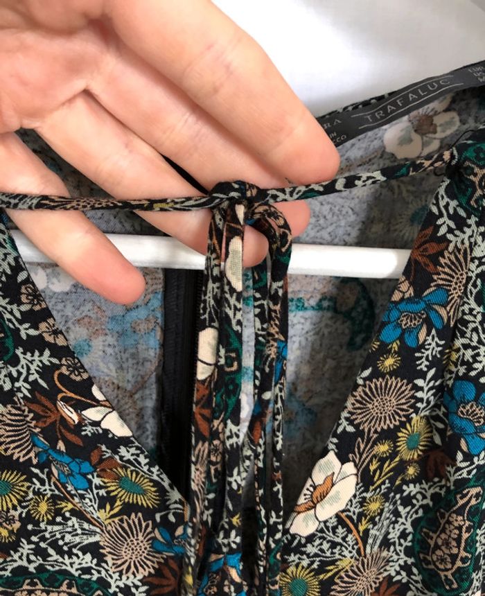 Combishort Zara fleurie noire manches longues taille XS / 34 36 comme neuve - photo numéro 16