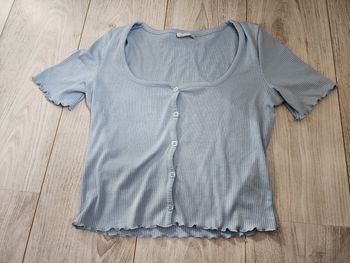 Crop top bleu ciel taille M