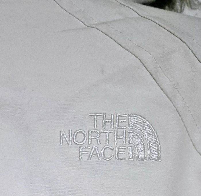 Veste d'Hiver The North Face - Blanc Cassé avec Capuche en Fourrure - photo numéro 5