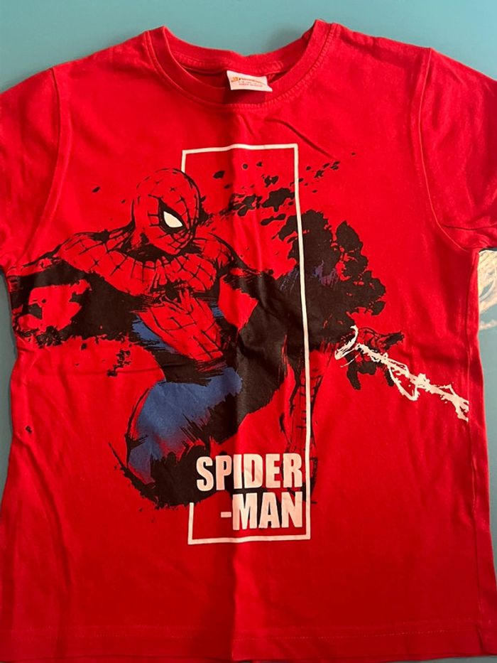 T shirt spiderman - photo numéro 2