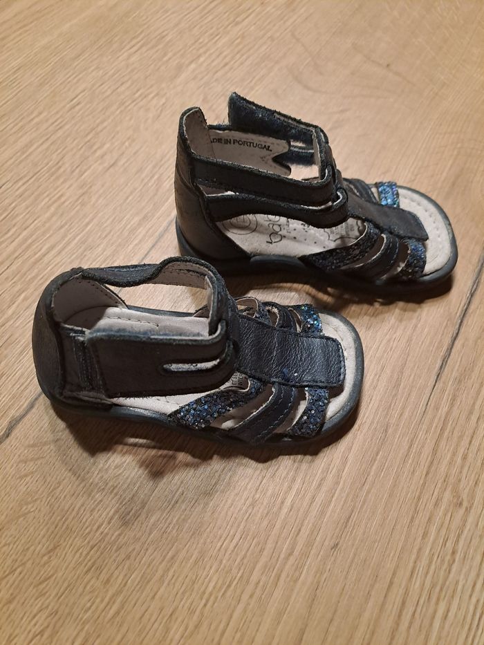 Chaussures en cuir premiers pas