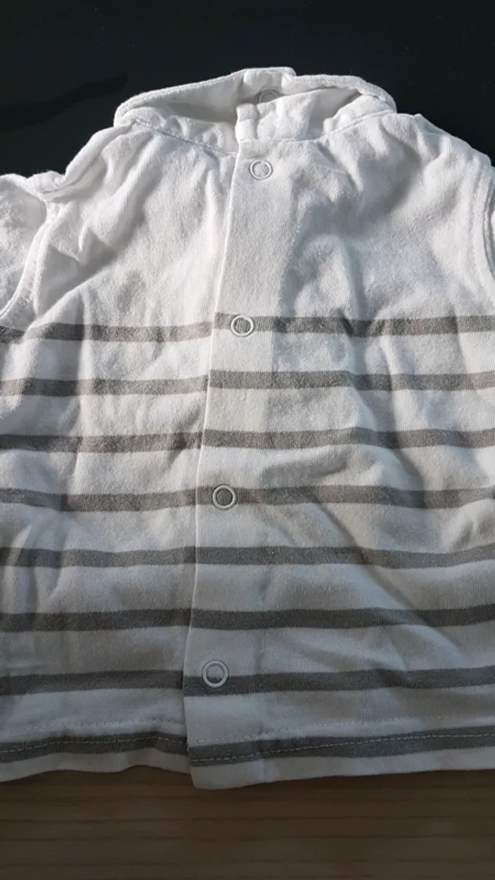 T shirt 1 mois - photo numéro 3