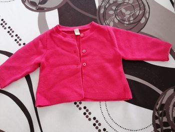 Gilet rose esprit 3 mois