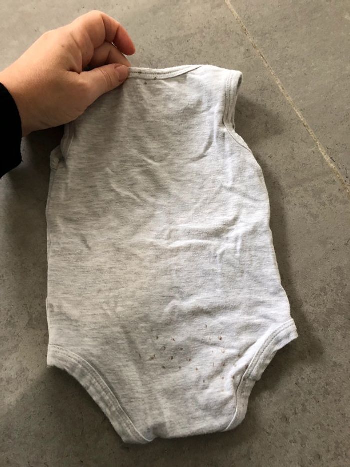 Lot 9 bodys manches courtes 1 mois - photo numéro 10