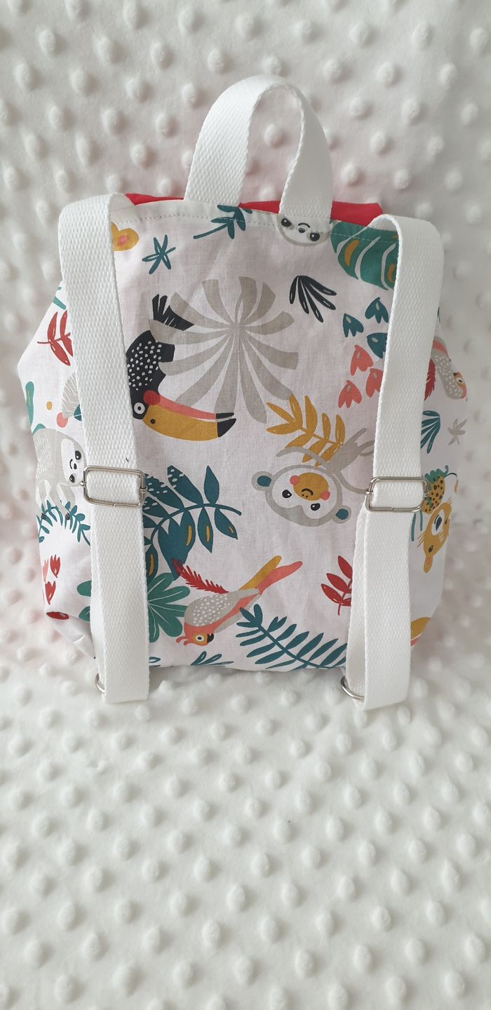 Sac a dos personnaliser tissus aux choix . - photo numéro 3