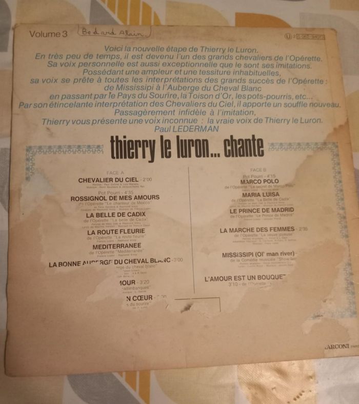 33T de Thierry le Luron, chante volume 3 - photo numéro 2