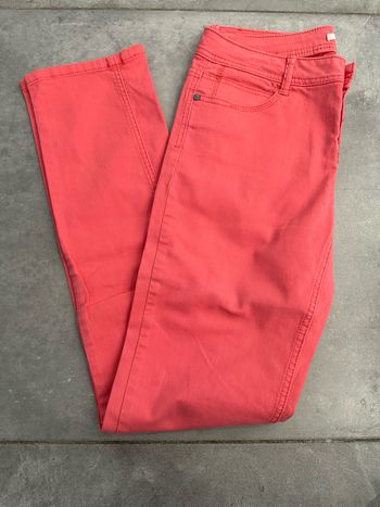 Jean camaïeu coloris corail taille 40