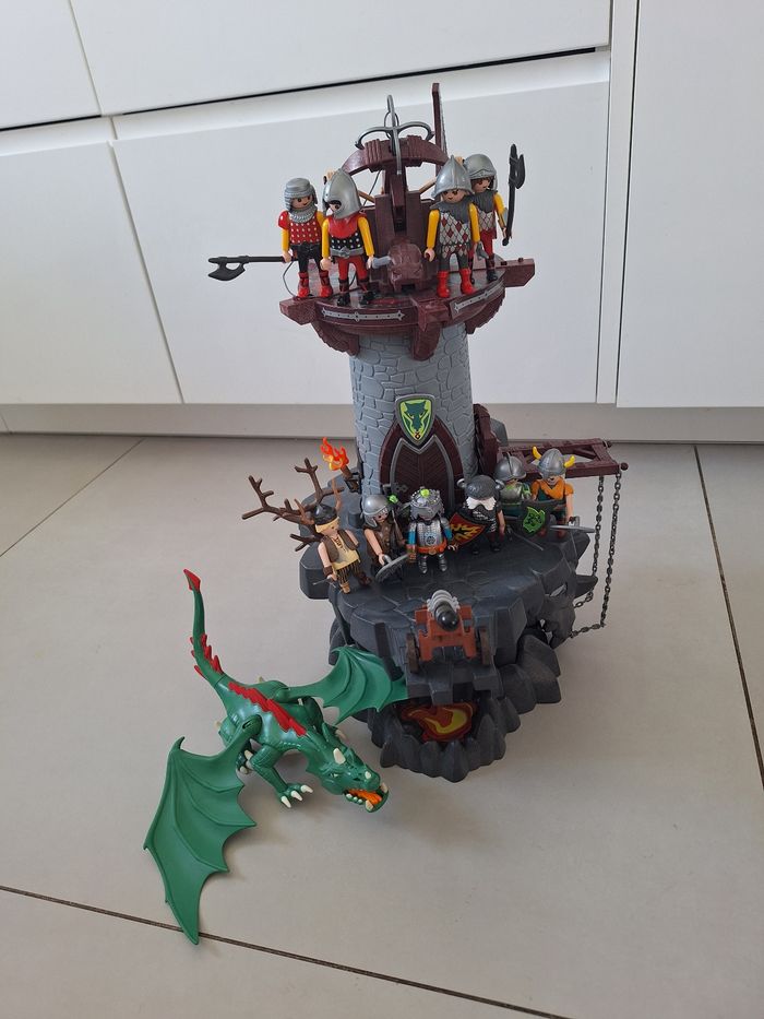 Donjon dragons playmobil avec guerriers nains et guerriers classiques