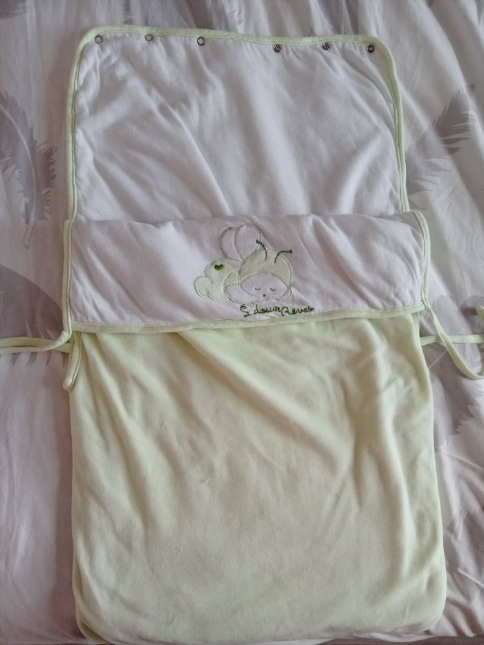 Nid d'ange vert et blanc