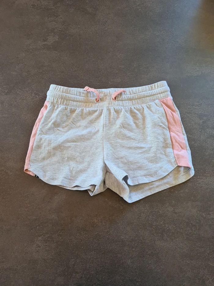 Short gris