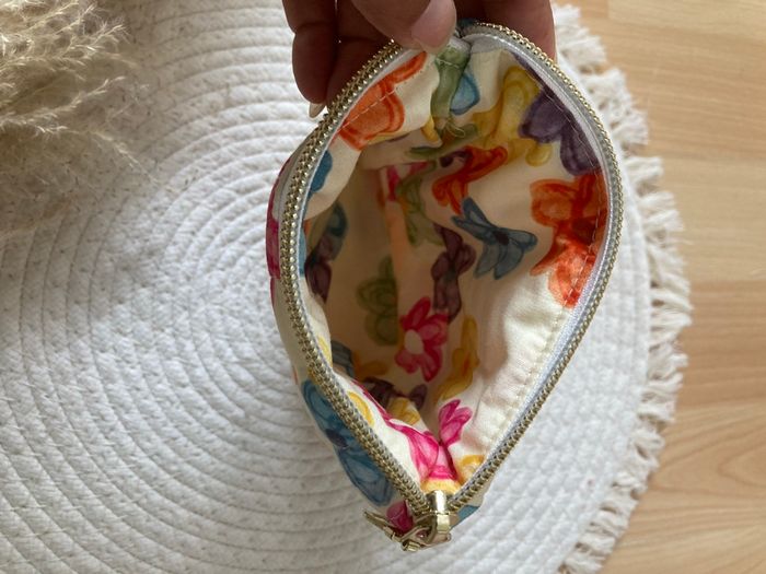 Lot de 5 lingettes démaquillantes avec pochette. - photo numéro 5