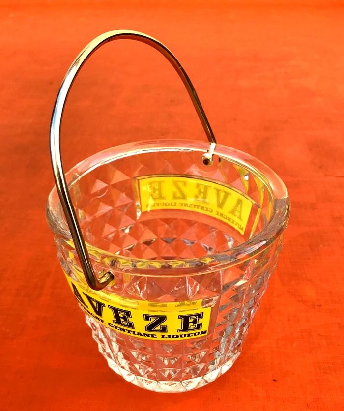 Années 1950  Seau à glace  AVEZE (Auvergne Gentiane Liqueur)