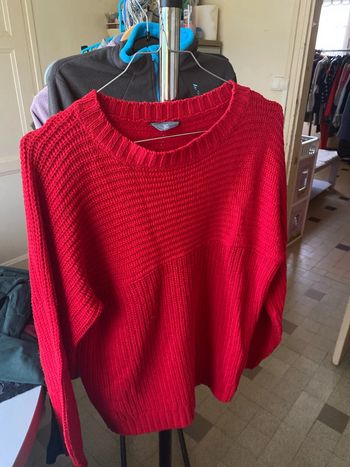 Pull rouge