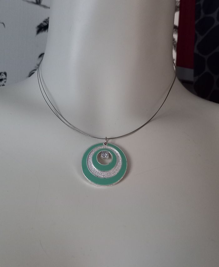 Collier pendentif turquoise