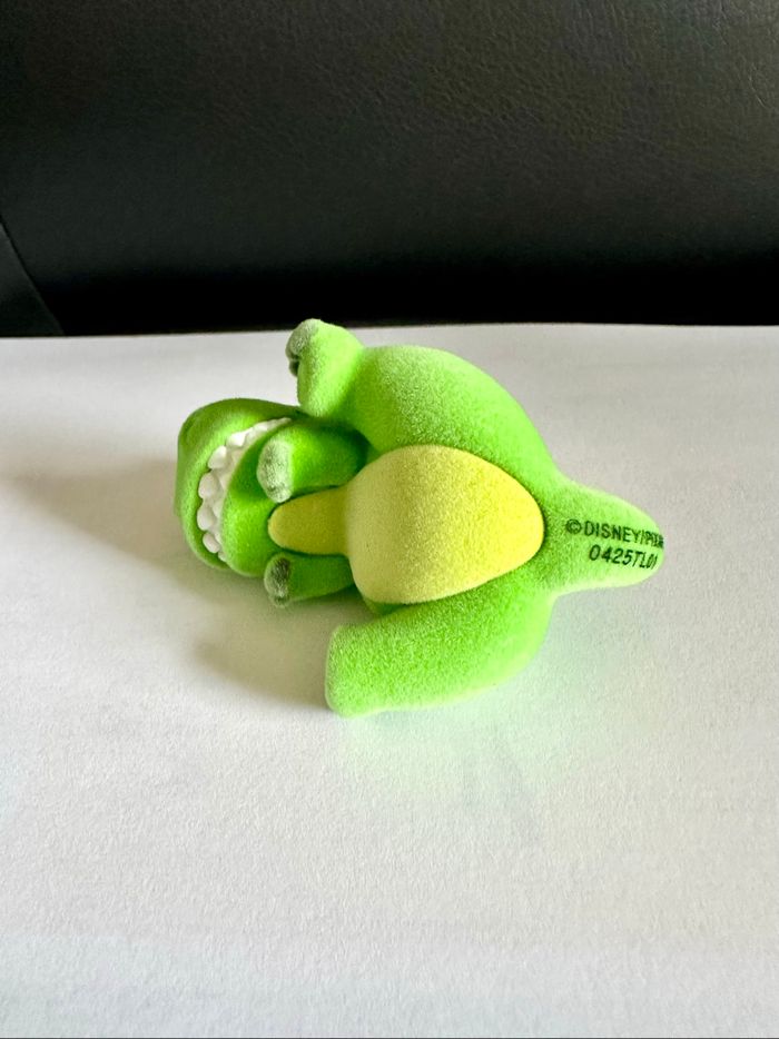 Petite figurine climbing T-Rex mystère à collectionner Grand Jester Enesco - photo numéro 4