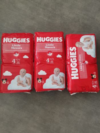 Lot 3 pack couches huggies taille 4