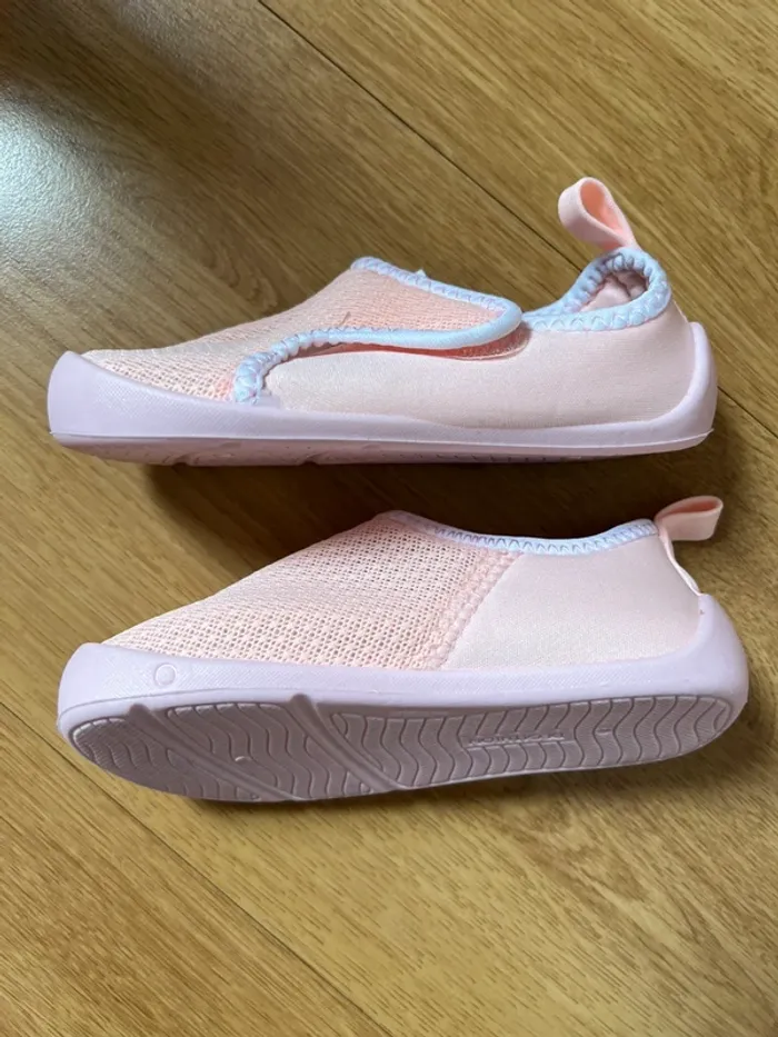 Chaussons enfant taille 24 - photo numéro 2