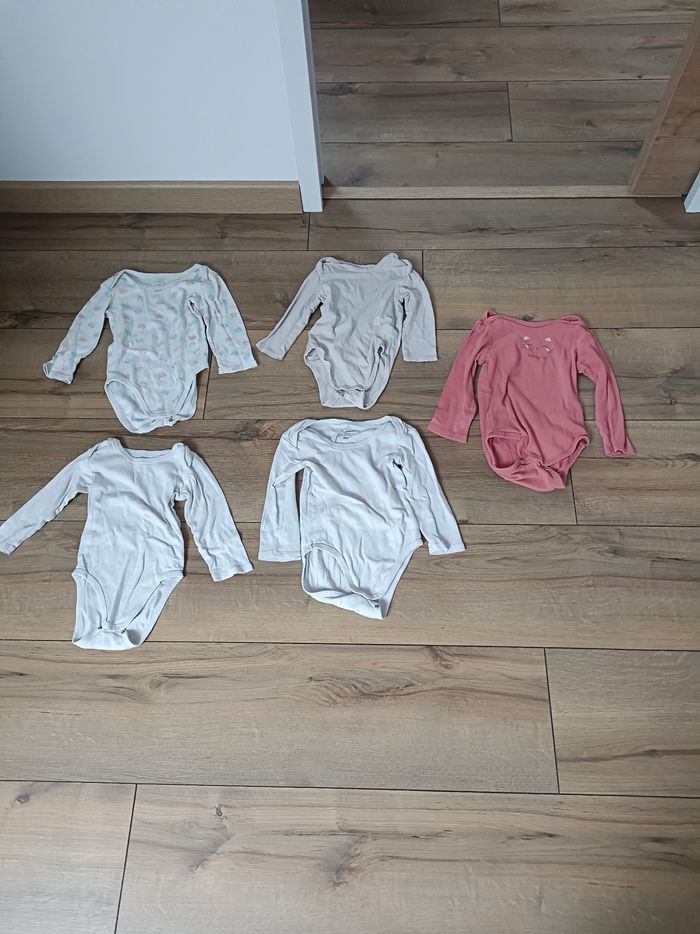 Lot de vêtements - photo numéro 4