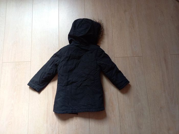 Manteau noir à capuche in extenso - photo numéro 2