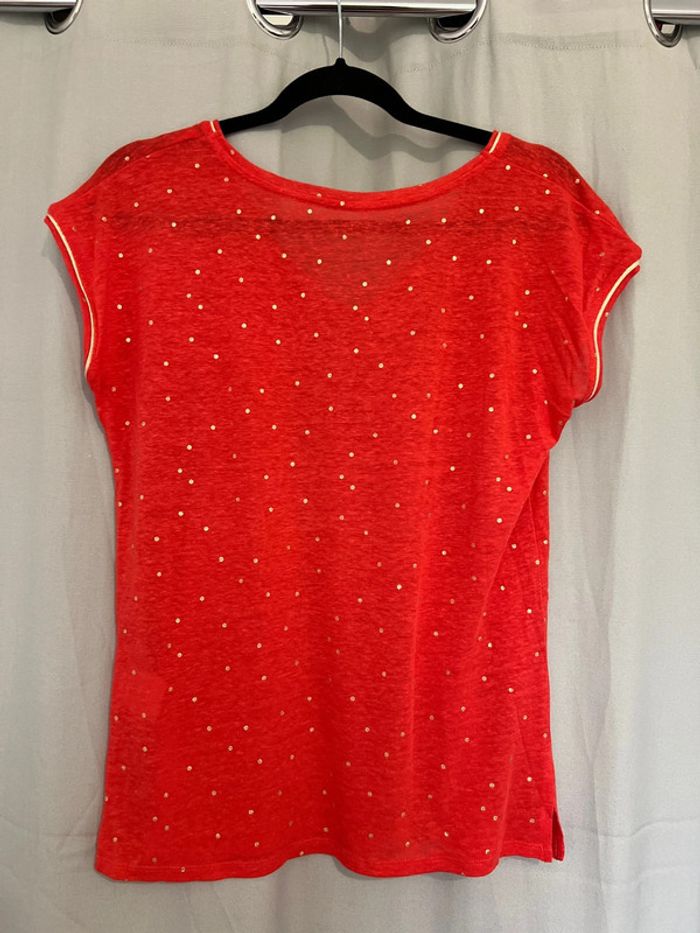 Tee-shirts orange et doré - photo numéro 3