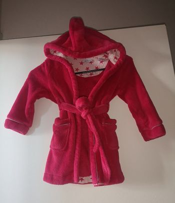 Peignoir okaidi taille 3 ans