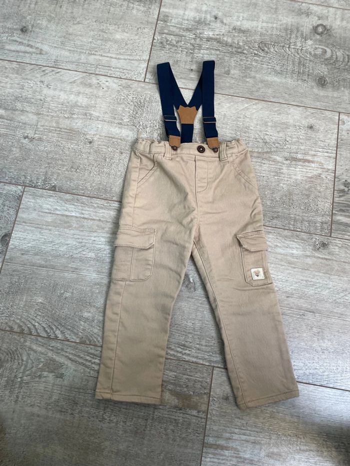 Pantalon à bretelles 24 mois