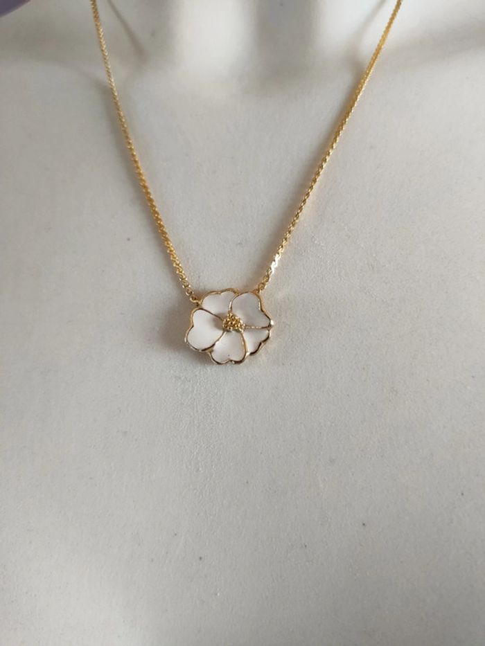 Collier fleur doré - photo numéro 8