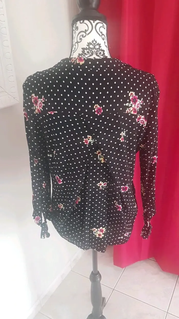 Chemise fleurie - photo numéro 3