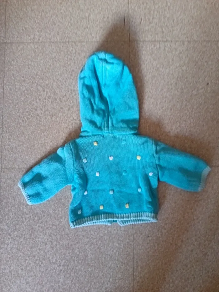 Gilet 1mois - photo numéro 2