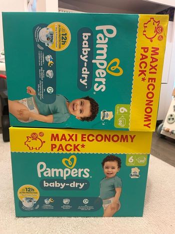 Couches Pampers 