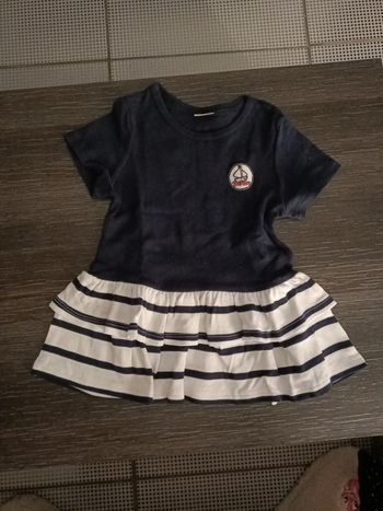 Robe manches courtes