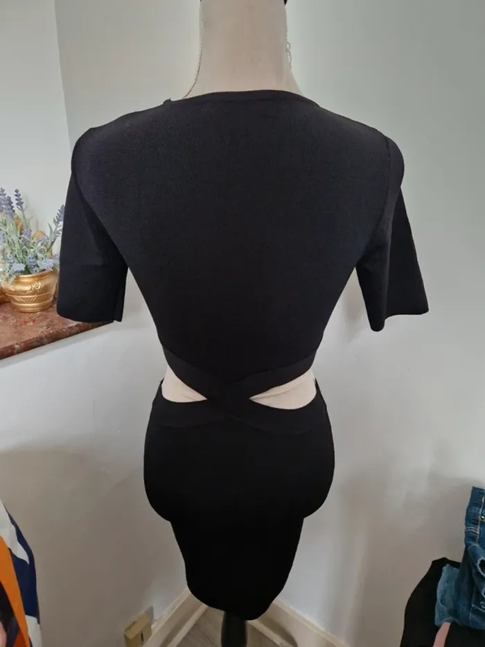 Robe noir zara - photo numéro 3