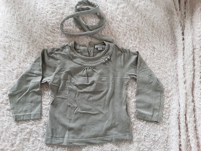 T-shirt + écharpe 2 ans