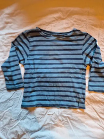 Pull bleu ligné