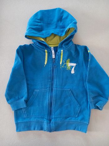 Veste avec capuche