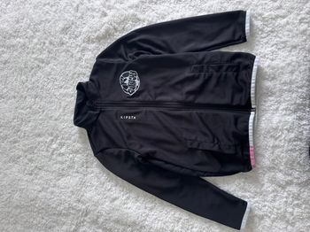 Veste de Sport Enfant Kipsta - Noire - Taille 8 ans - tache en bas