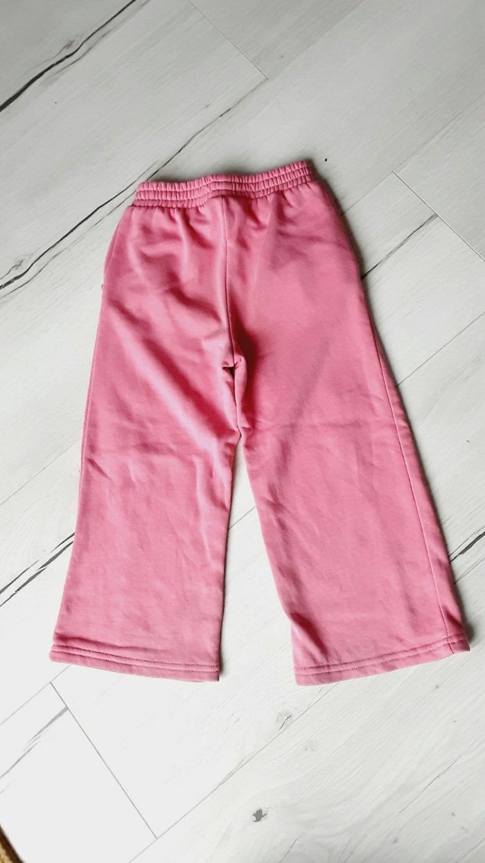 Vêtement fille pantalon rose large Kiabi 4 ans - photo numéro 3
