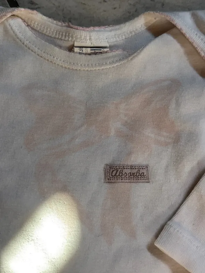 Body blanc / rose pale avec motif noeud - photo numéro 2