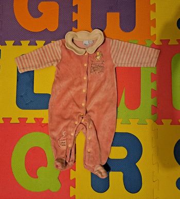 Pyjama 1 pièce rose winnie, Disney, taille 3 mois (62 cm)