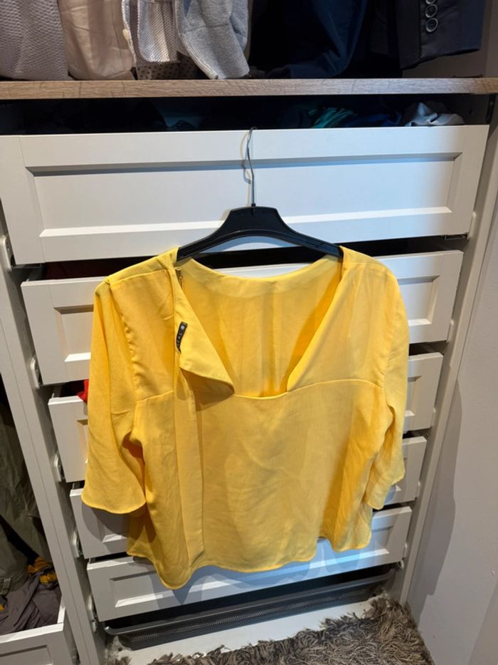 haut jaune - photo numéro 4