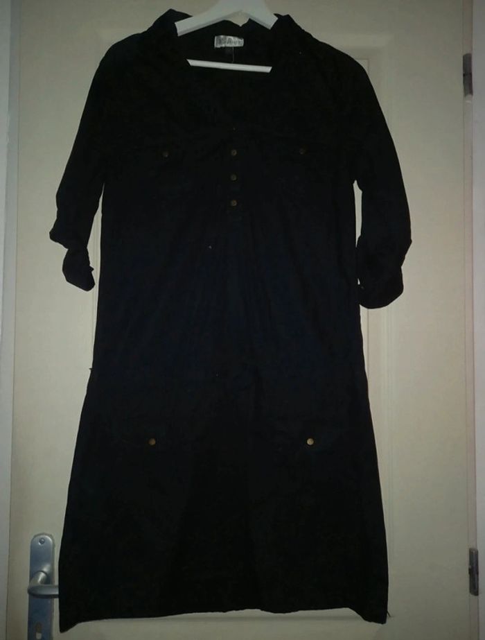 Robe noire manche trois quart