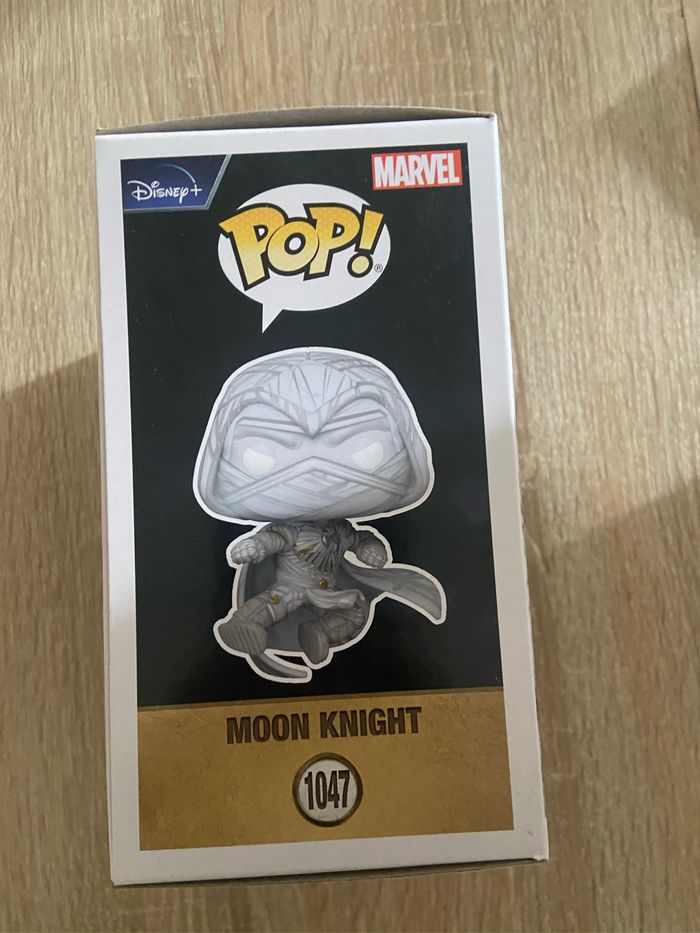 Funko pop Marvel moon Knight 1047 GITD - photo numéro 4